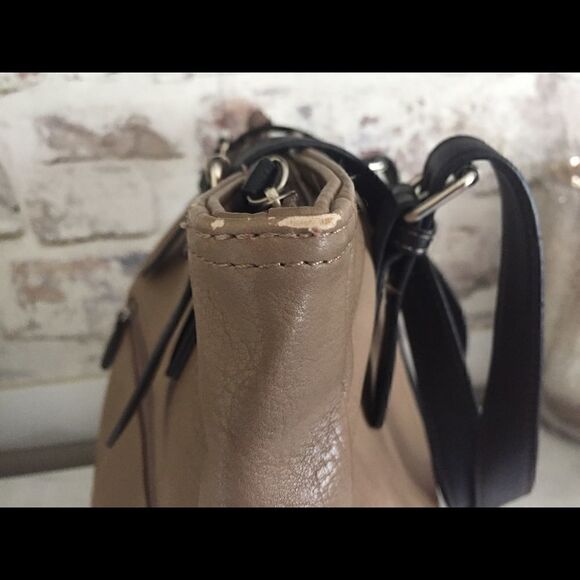 Roots Large Beige Brown Tote faux leather Shoulder Bag - Picture 8 of 14